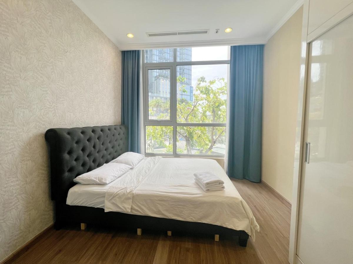 Vinhomes Landmark 81 - Christine Home Ho Chi Minh-staden Exteriör bild